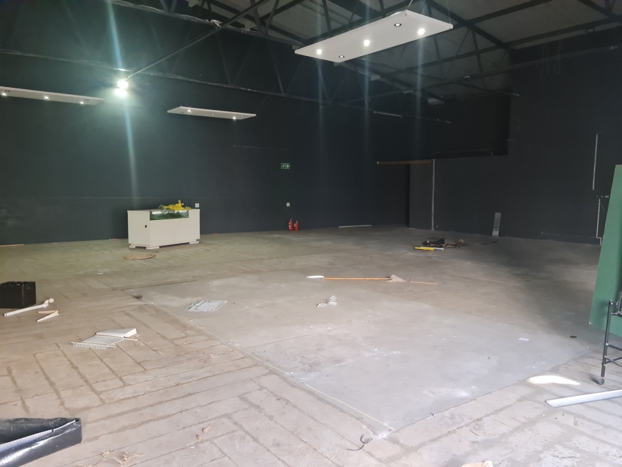 To Let commercial Property for Rent in Gants Plaza Western Cape